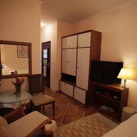 Hram * ベオグラード